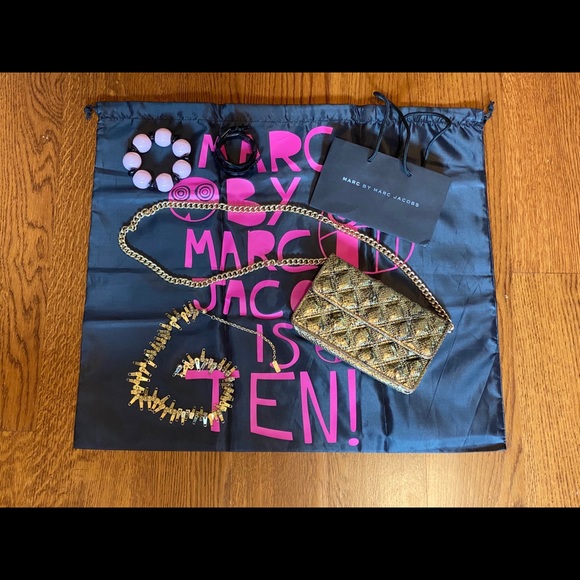 Marc Jacobs Accessories Capsule - Picture 1 of 9